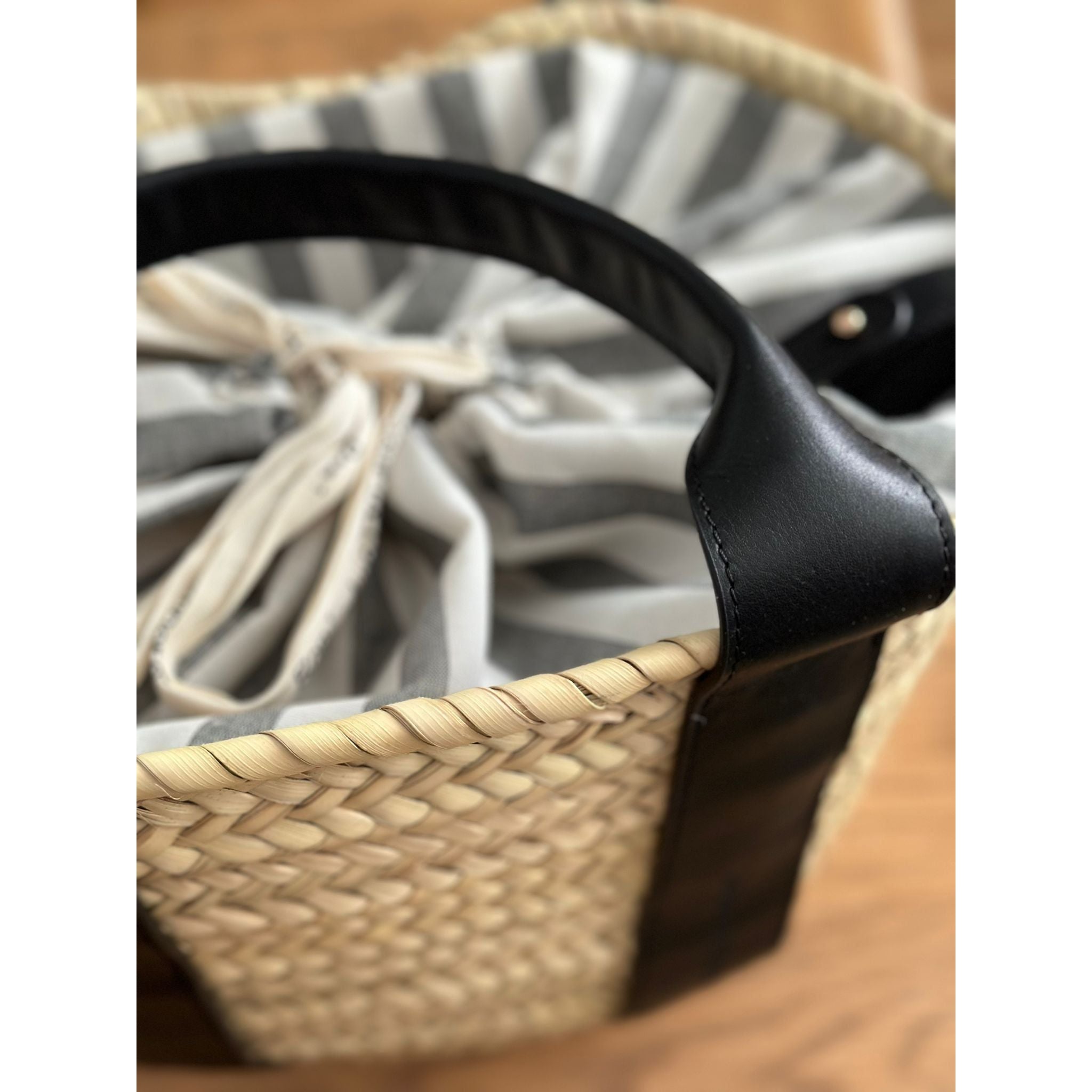 Cesta Capazo Piel Negra