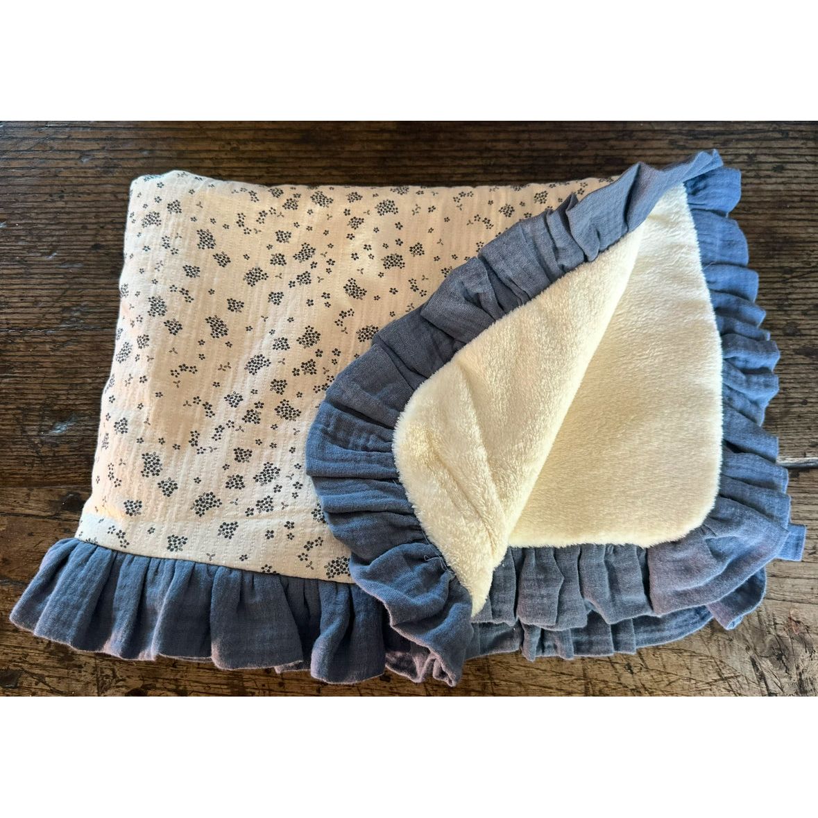 Manta Arrullo Polar Salvia